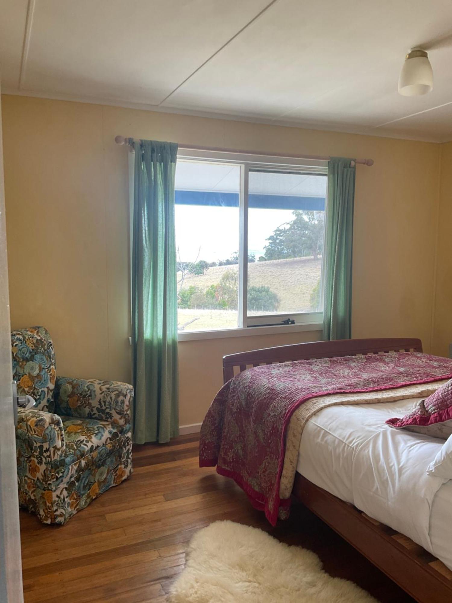 Barnes Bay The Woolshed And Farmhouse Blue, Bruny Island מראה חיצוני תמונה