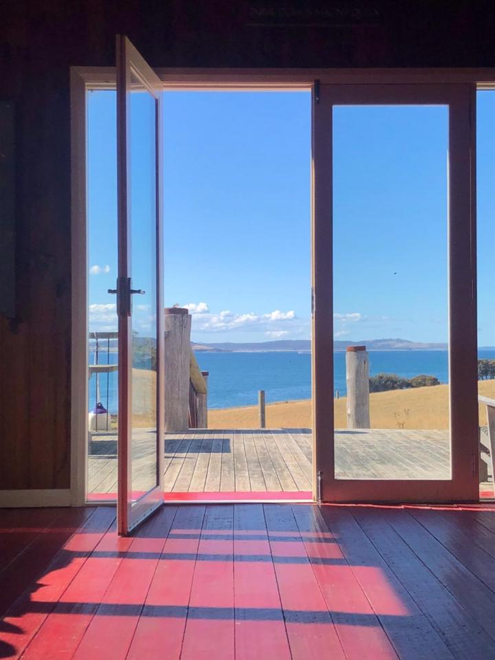 Barnes Bay The Woolshed And Farmhouse Blue, Bruny Island מראה חיצוני תמונה