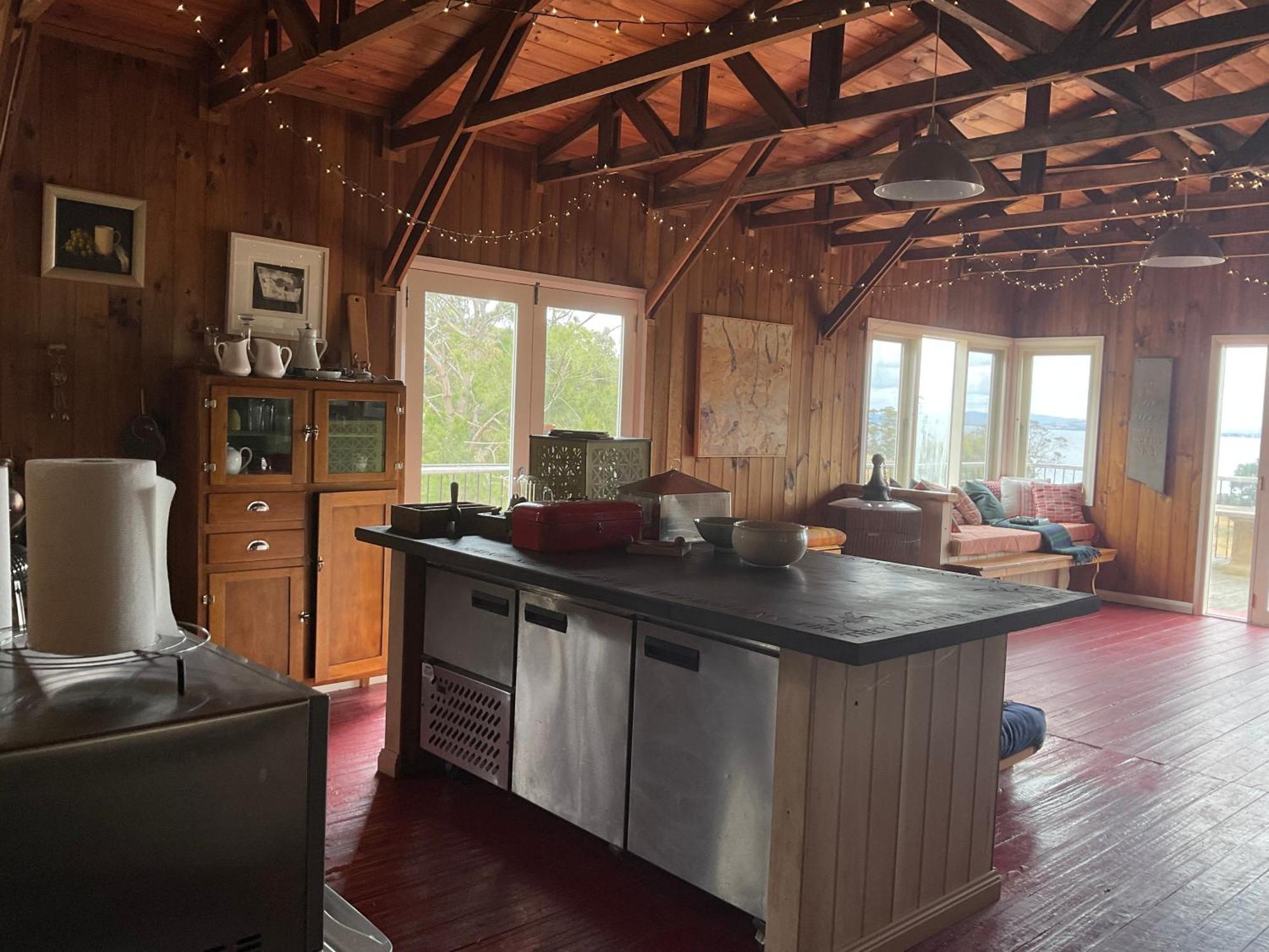 Barnes Bay The Woolshed And Farmhouse Blue, Bruny Island מראה חיצוני תמונה